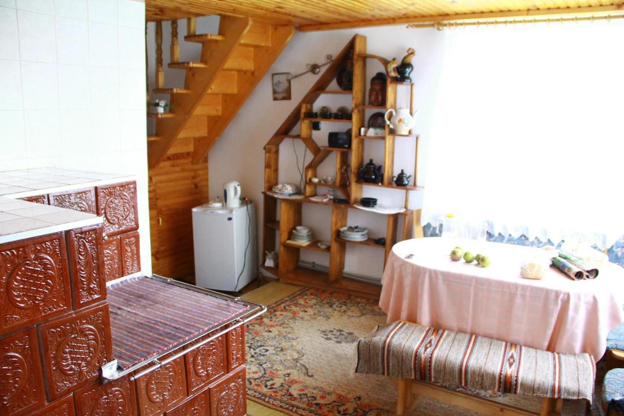 У Андрія Hotel Yaremche Exterior photo